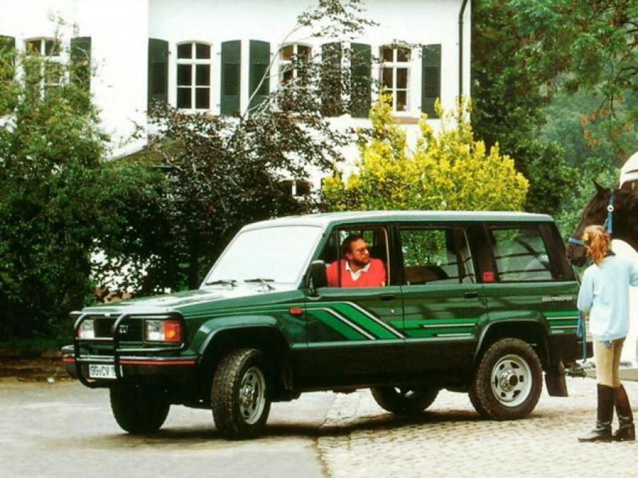 Isuzu Trooper 1986 года  (фото 2 из 8)